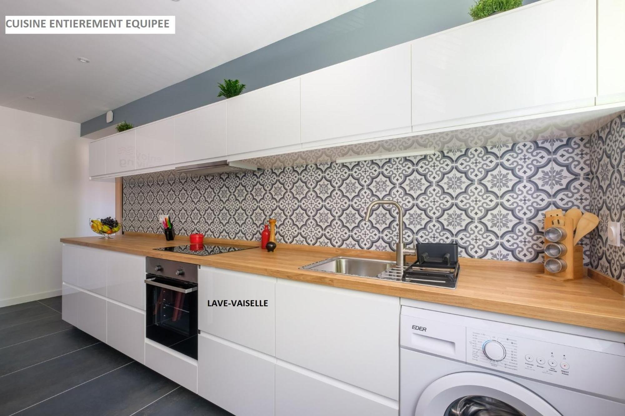 Appart 3 Suites-Chaque Suite Avec Sdo Wc Privatifs - Cuisine Commune Тасен-ла-Деми-Люн Екстериор снимка
